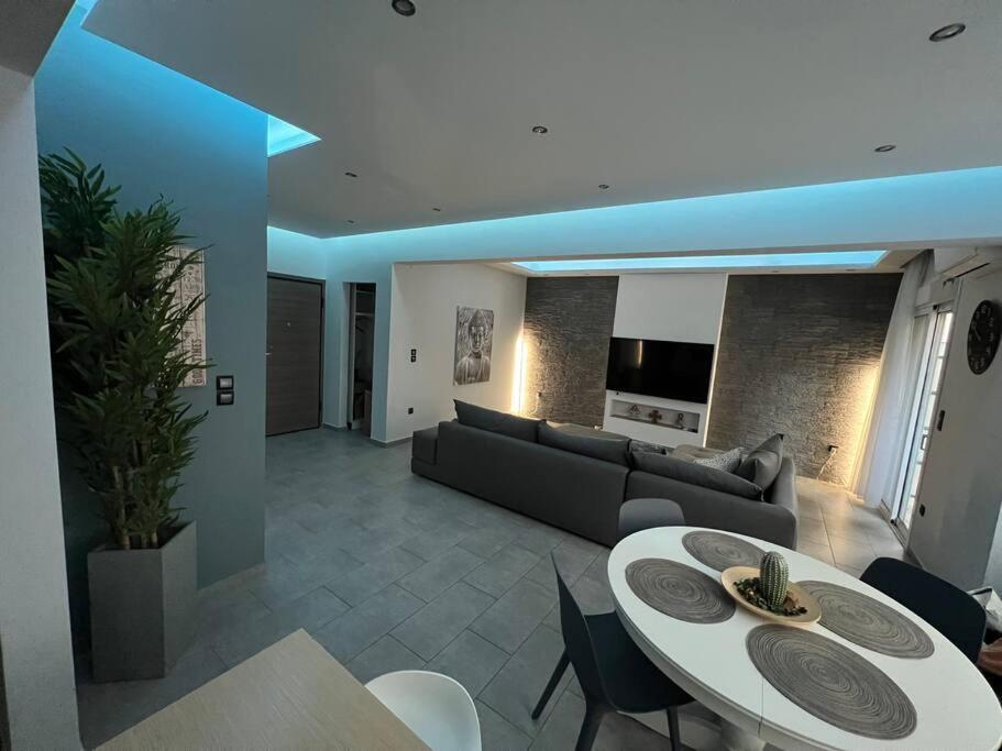 Live Minimal Apartment Athens Ngoại thất bức ảnh