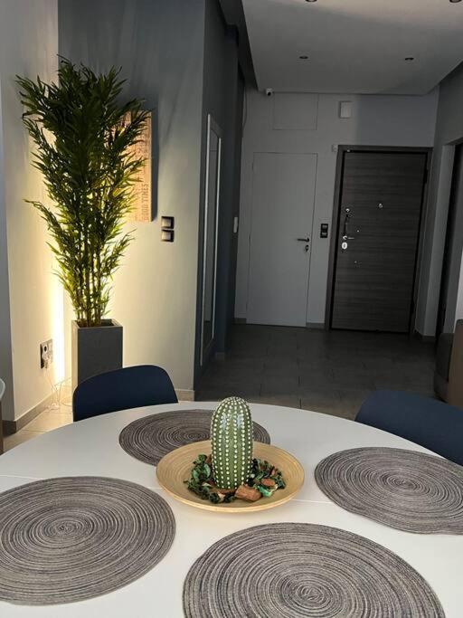 Live Minimal Apartment Athens Ngoại thất bức ảnh